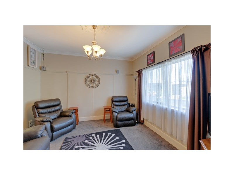 2 Romaine Street, South Burnie TAS 7320