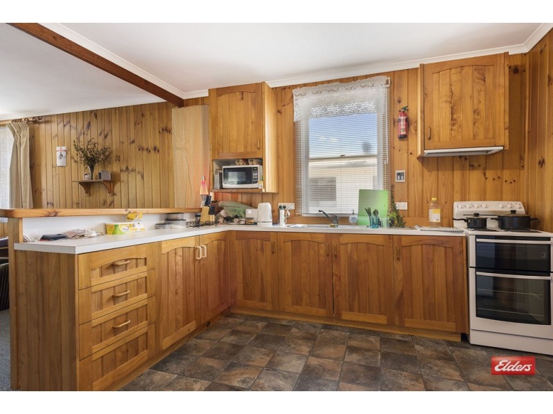 6 Alec Street, Rosebery TAS 7470