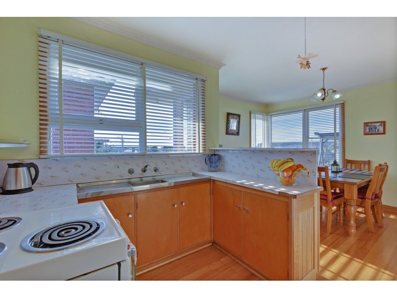 16 Durham Road, Cooee TAS 7320
