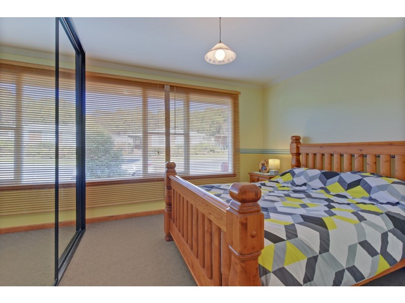 16 Durham Road, Cooee TAS 7320