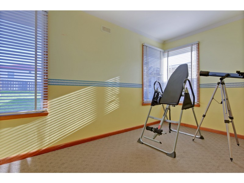 16 Durham Road, Cooee TAS 7320