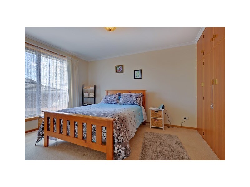 2/204a Mount Street, Upper Burnie TAS 7320