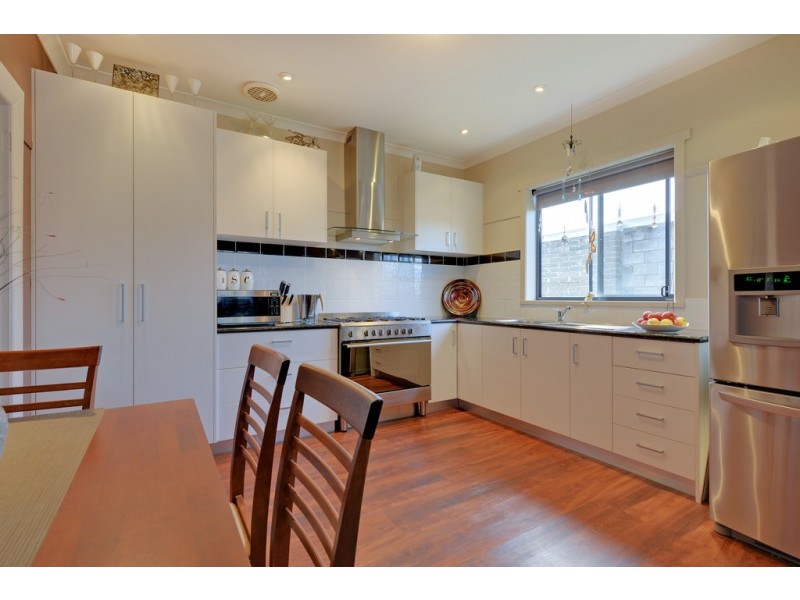 2 Romaine Street, South Burnie TAS 7320