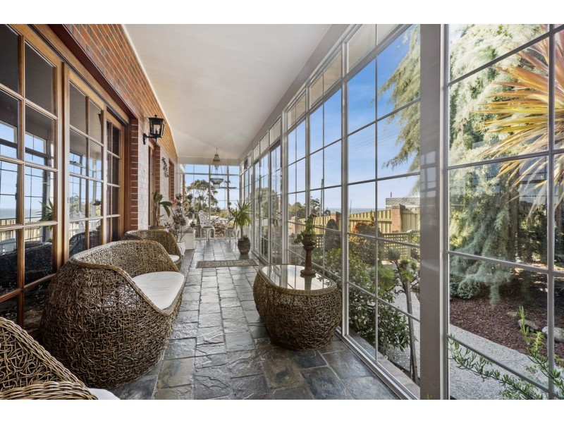 3-5 The Boulevard, Hillcrest TAS 7320