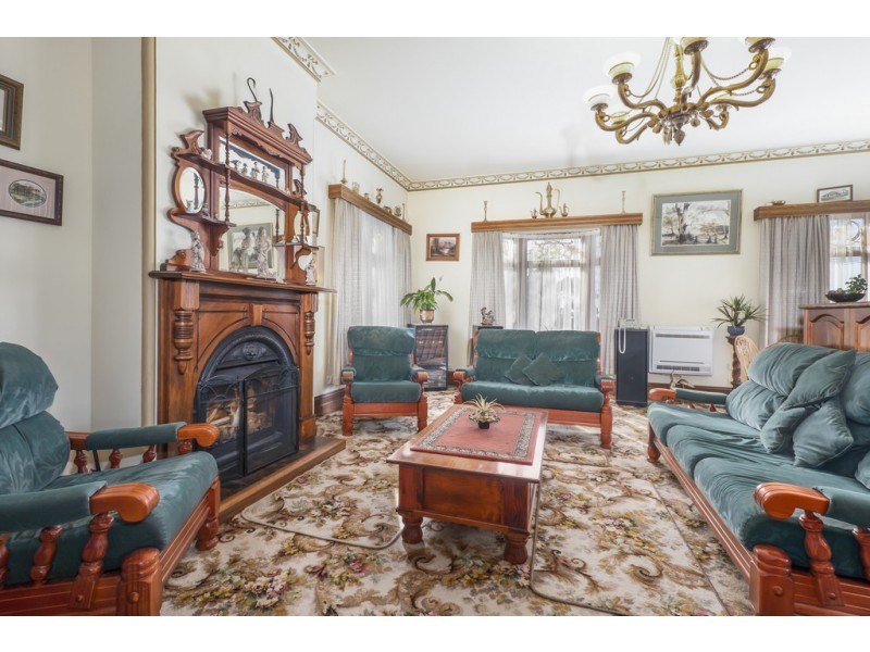 3-5 The Boulevard, Hillcrest TAS 7320