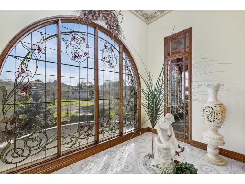 3-5 The Boulevard, Hillcrest TAS 7320