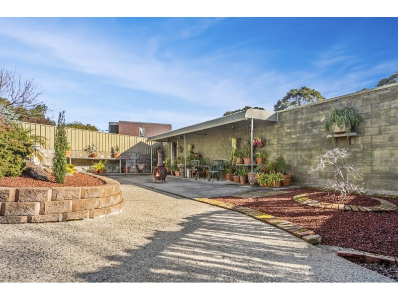 3-5 The Boulevard, Hillcrest TAS 7320