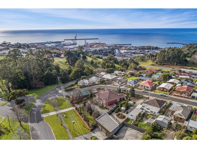 3-5 The Boulevard, Hillcrest TAS 7320