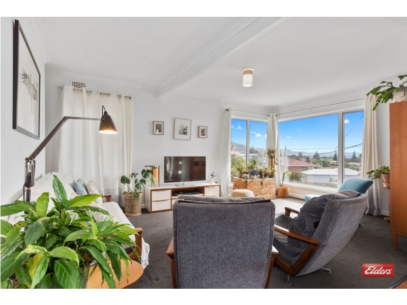 17 Saundridge Road, Cooee TAS 7320
