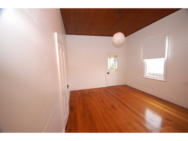 30 Main Road, Penguin TAS 7316