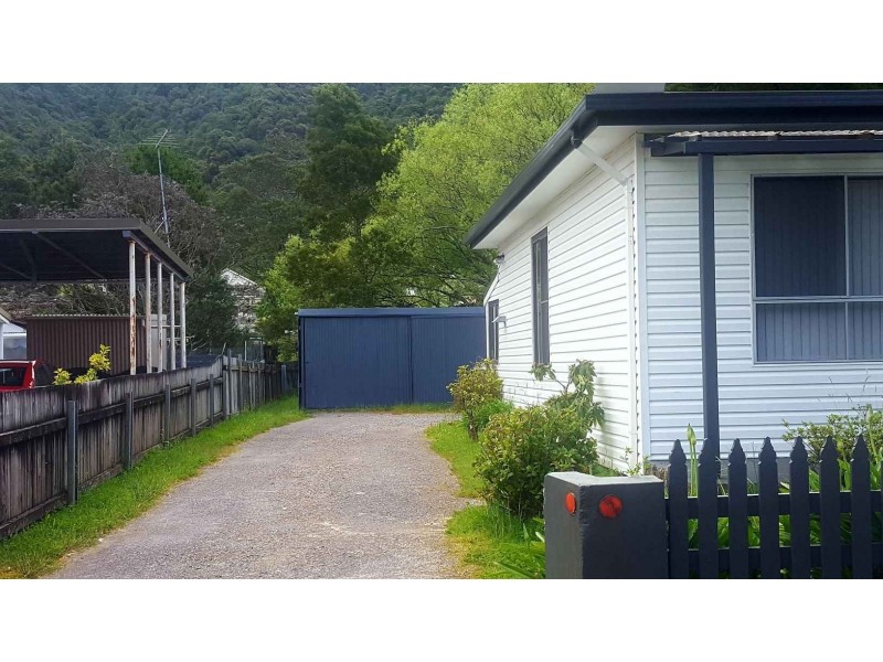 8 Lambert Street, Queenstown TAS 7467