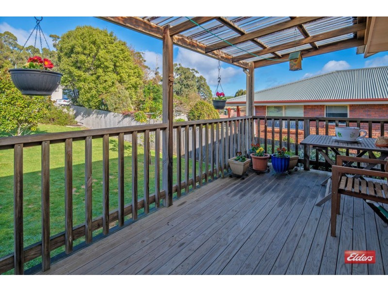 11 West Mooreville Road, Park Grove TAS 7320