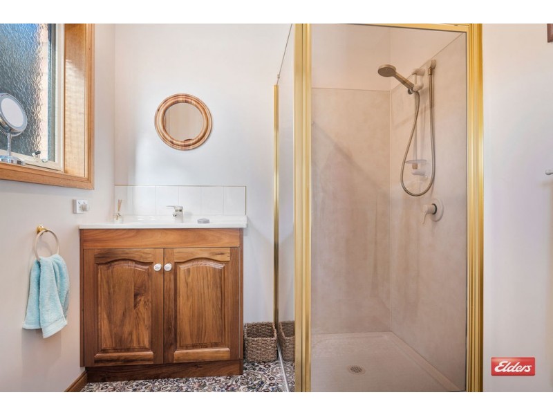 11 West Mooreville Road, Park Grove TAS 7320