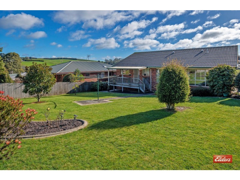 11 West Mooreville Road, Park Grove TAS 7320