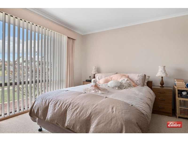 13 Lyons Street, Somerset TAS 7322