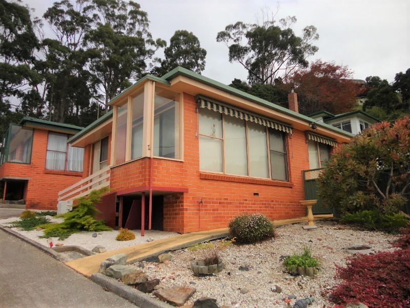 1/11 Princes Street, Burnie TAS 7320