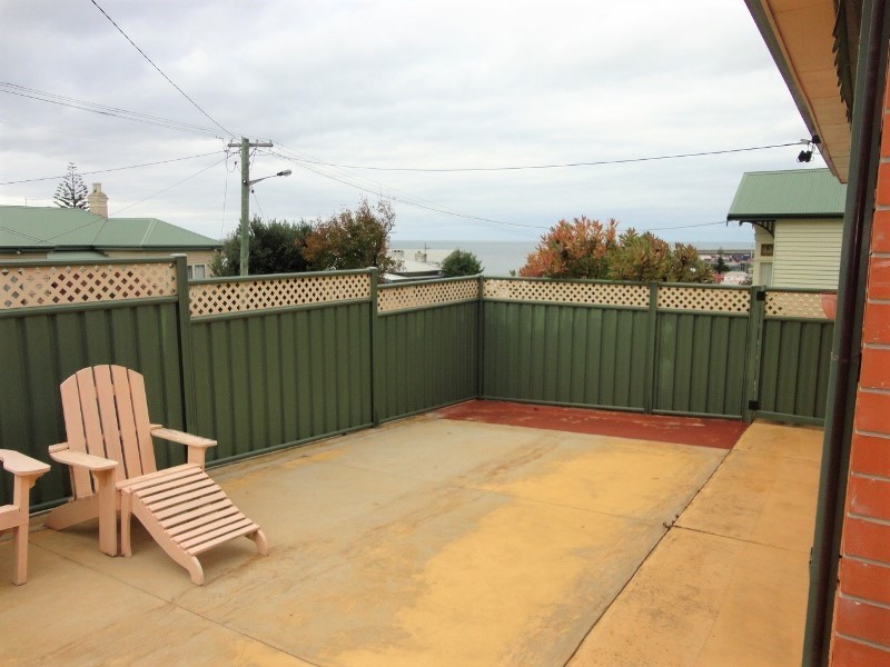 1/11 Princes Street, Burnie TAS 7320