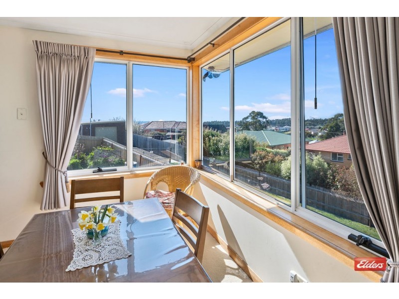 34 Bathurst Street, Upper Burnie TAS 7320