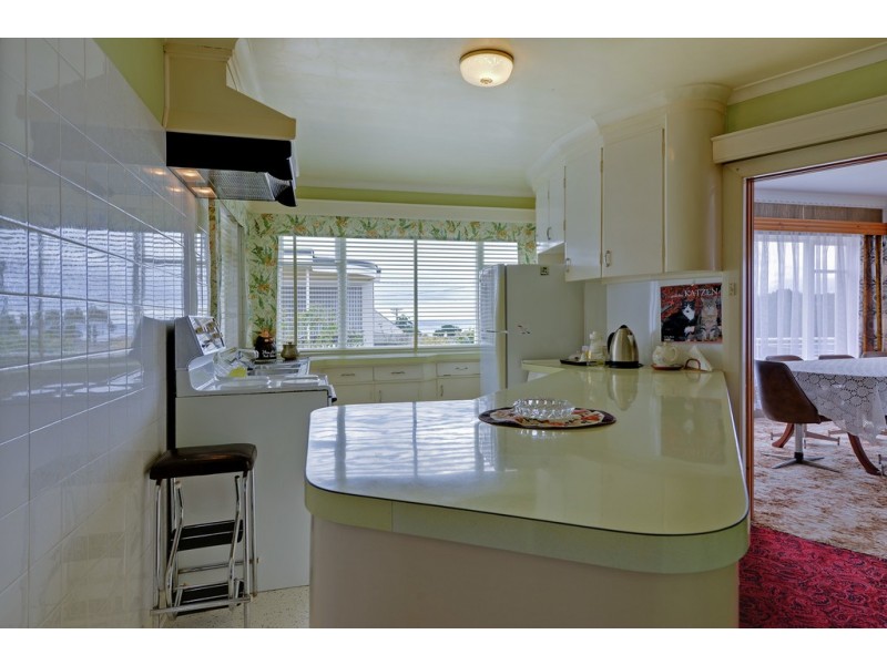 16 Sutton Street, Hillcrest TAS 7320