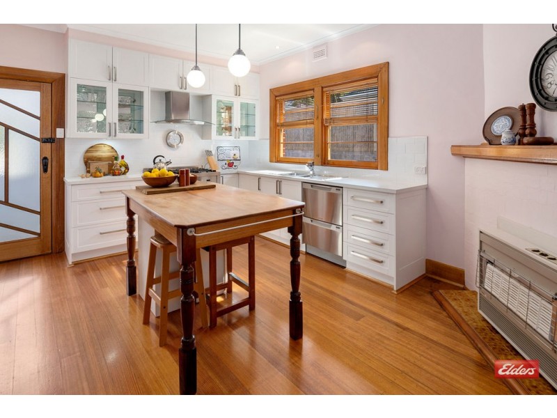 7 Bass Highway, Parklands TAS 7320