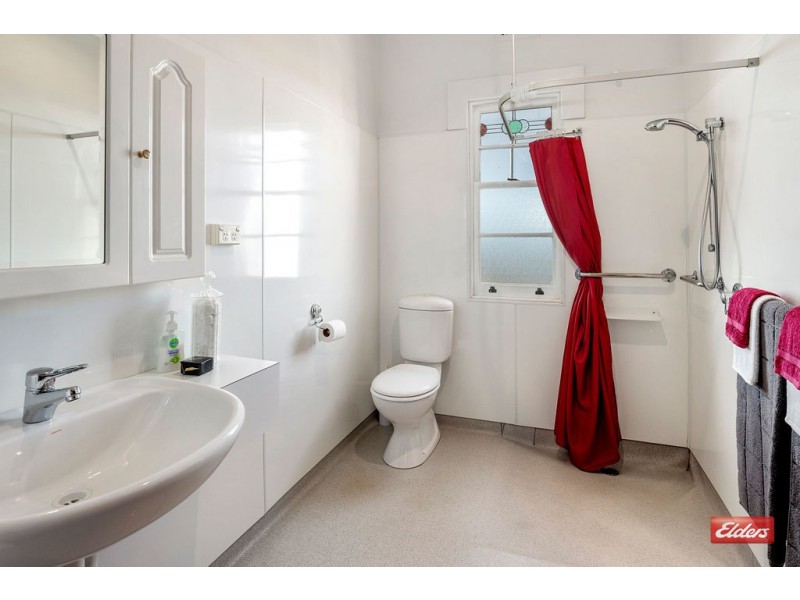 7 Bass Highway, Parklands TAS 7320