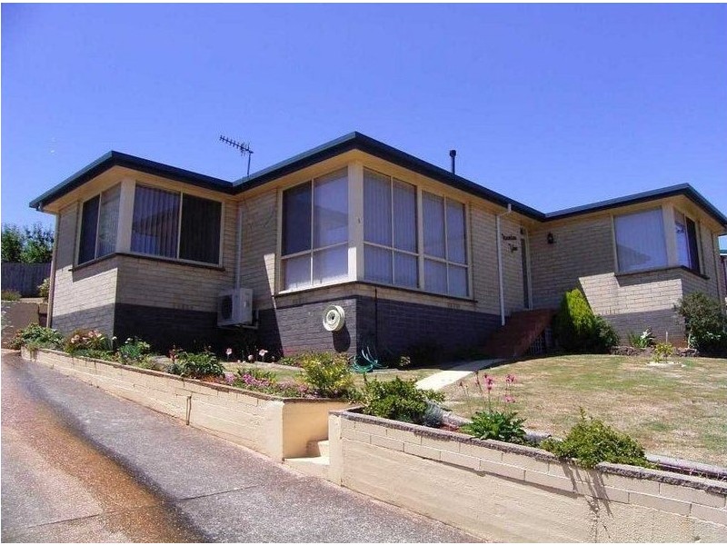 5 South Road, Penguin TAS 7316