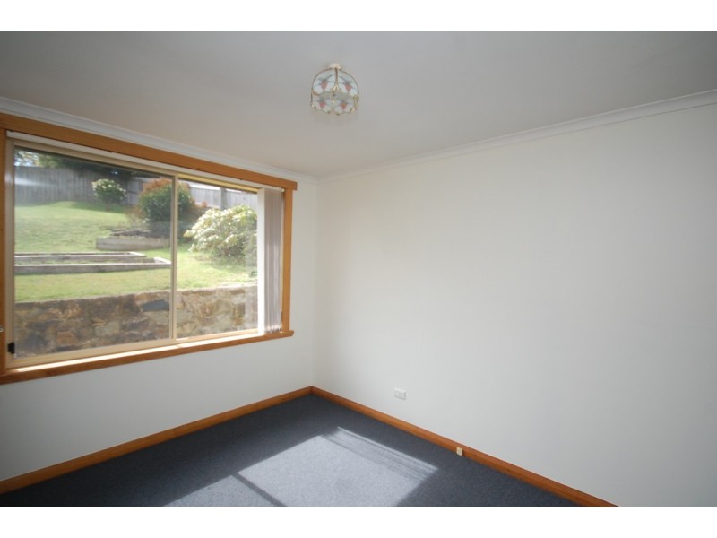 5 South Road, Penguin TAS 7316