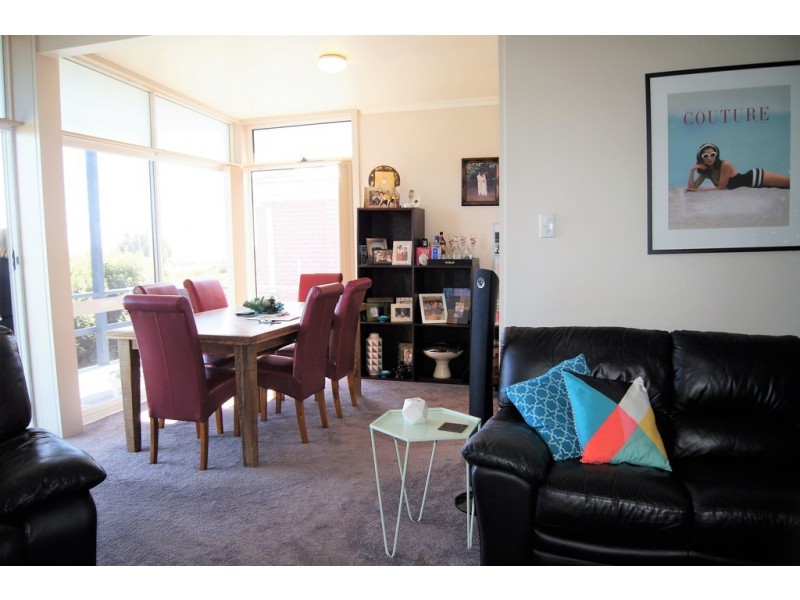 1 Claude Place, Ocean Vista TAS 7320