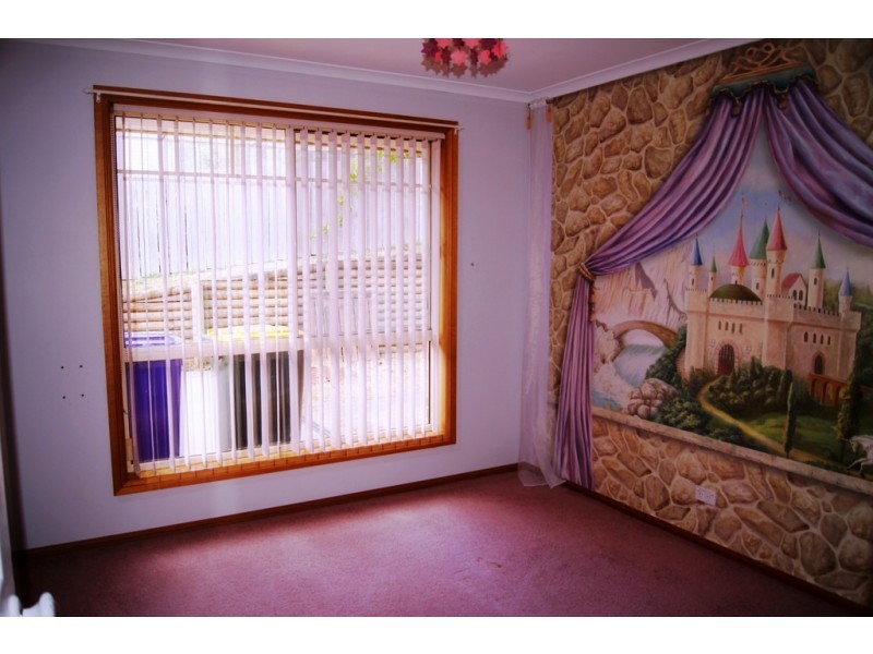 2 Heather Crescent, Park Grove TAS 7320