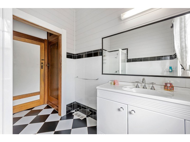 18 Pleasant Street, Burnie TAS 7320