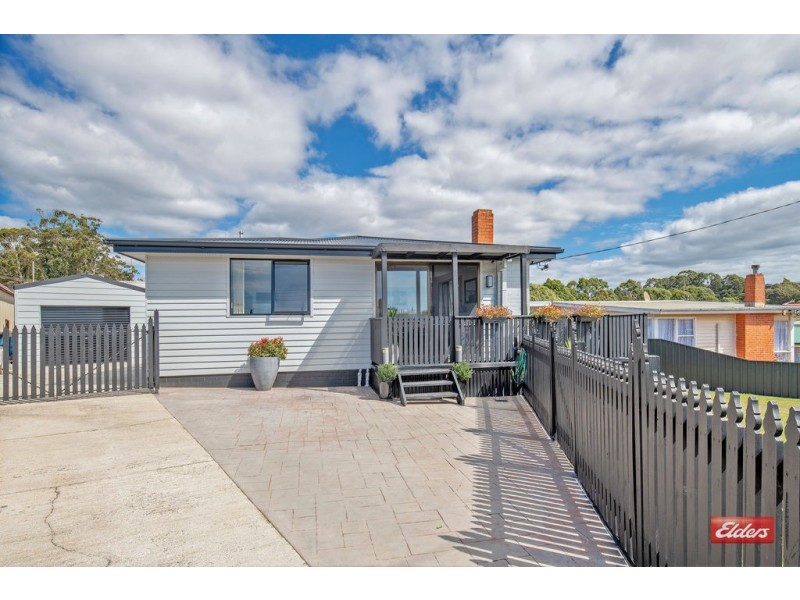 60 Cardigan Street, Somerset TAS 7322