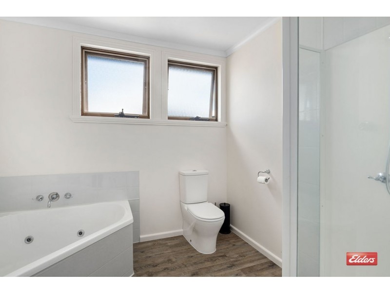 60 Cardigan Street, Somerset TAS 7322