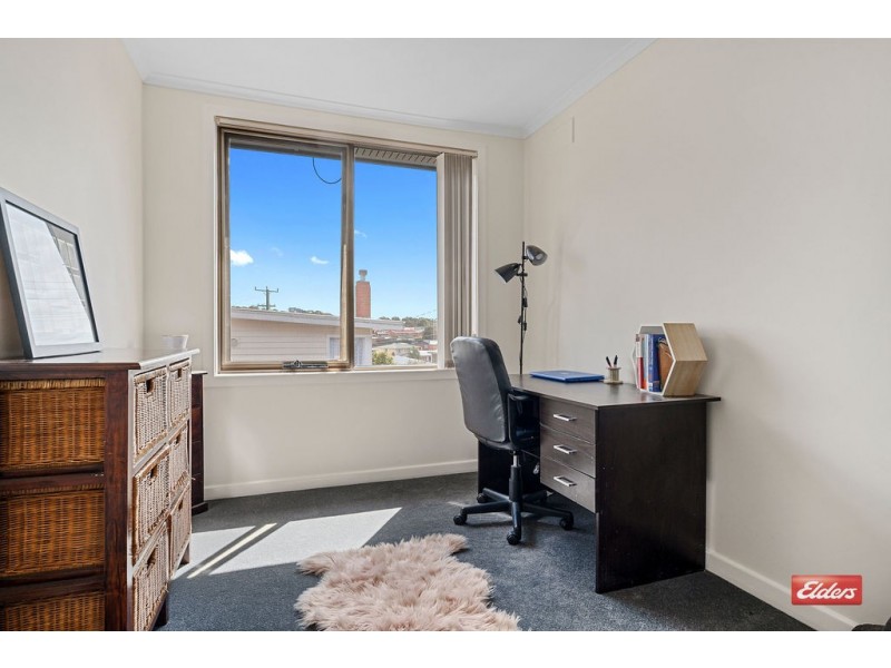 60 Cardigan Street, Somerset TAS 7322