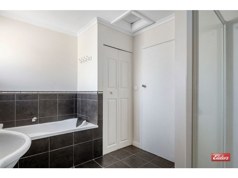 19 Van Diemens Crescent, Park Grove TAS 7320