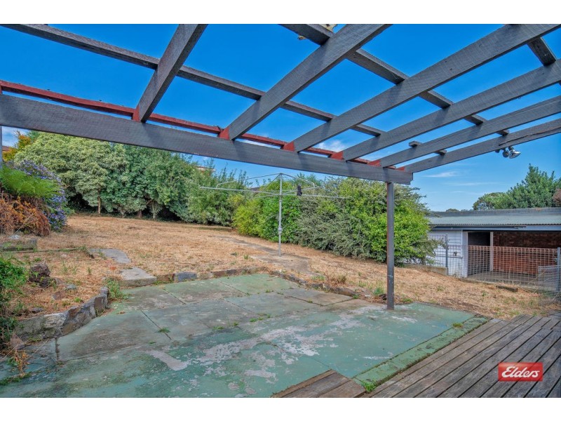 19 Van Diemens Crescent, Park Grove TAS 7320