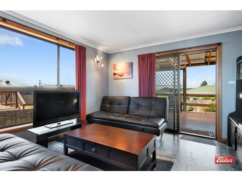25 West Street, Upper Burnie TAS 7320