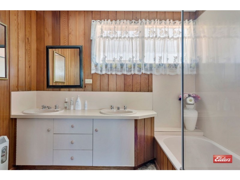 25 West Street, Upper Burnie TAS 7320