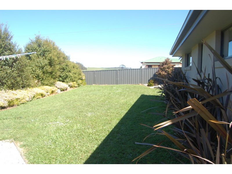 2 Wingrove Gardens, Shorewell Park TAS 7320