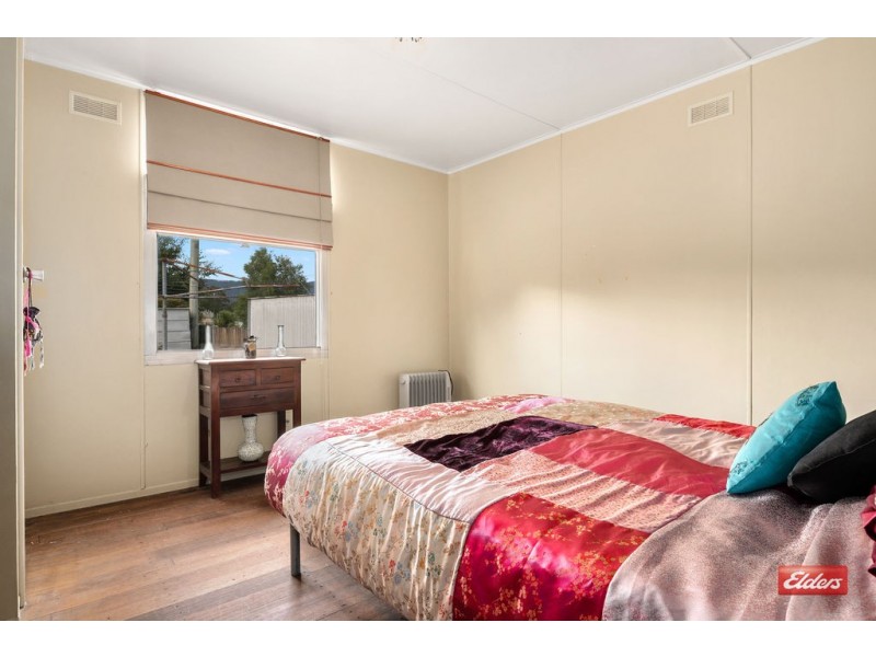 20 Victoria Street, Tullah TAS 7321