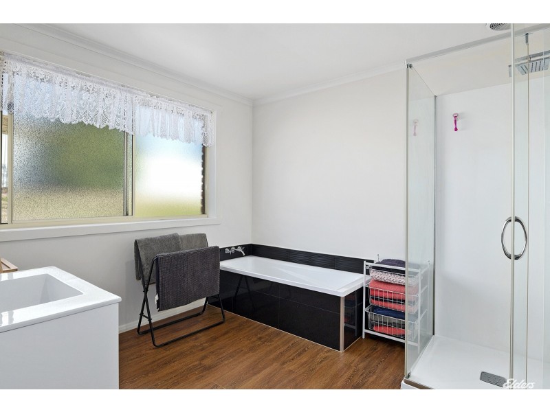 15 Wirilda Drive, Romaine TAS 7320