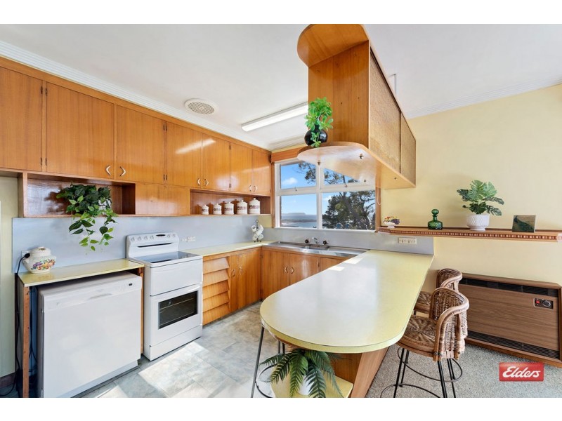 1 Bay Street, Parklands TAS 7320