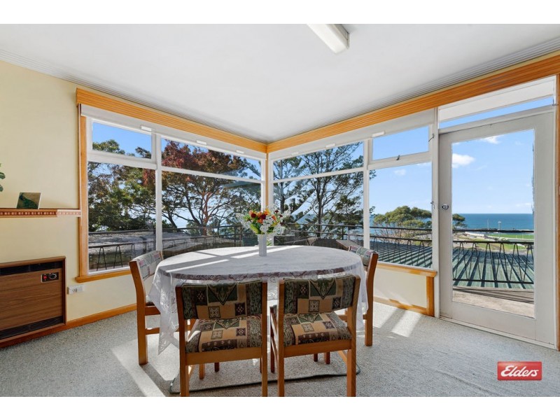 1 Bay Street, Parklands TAS 7320
