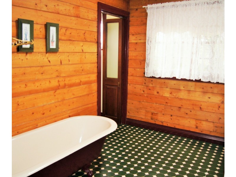 22 Old Bass Highway, Wynyard TAS 7325