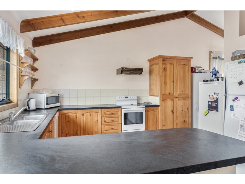 83 Manuka Drive, Romaine TAS 7320