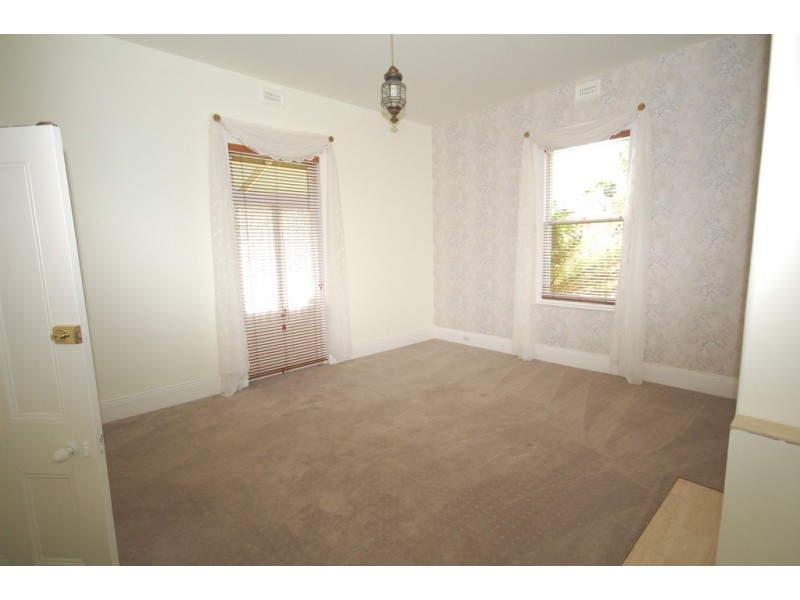 15 Charles Street, Burnie TAS 7320