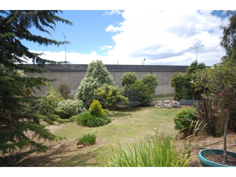 15 Charles Street, Burnie TAS 7320