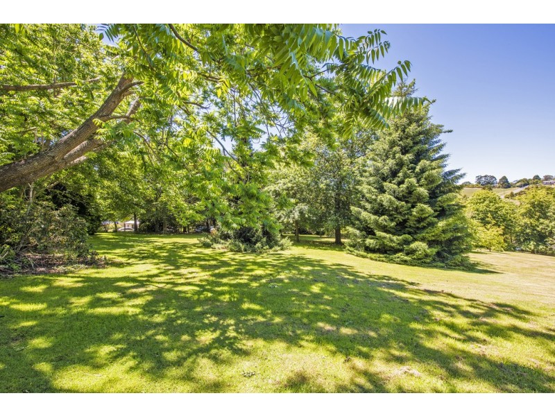 27 Laird Road, East Cam TAS 7321