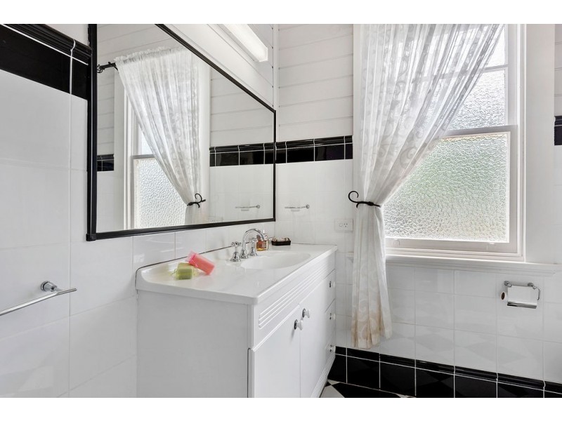 18 Pleasant Street, Burnie TAS 7320