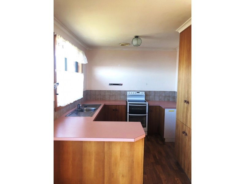 10 /60 Lyons Street, Somerset TAS 7322