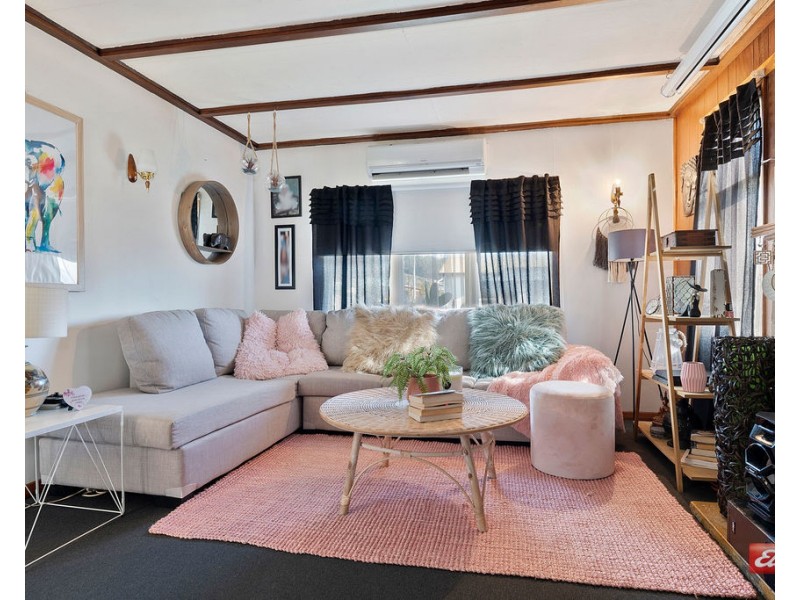 10 Main Road and 1 Dedham Street, Wivenhoe TAS 7320